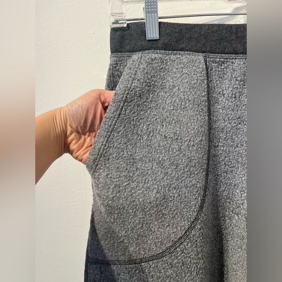Free People Gray Fleece Wide-Leg Cropped Pants Size Medium - Picture 3 of 5
